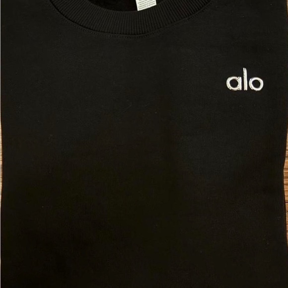 ALO Yoga Black Accolade Sweatshirt Size L - Picture 2 of 4